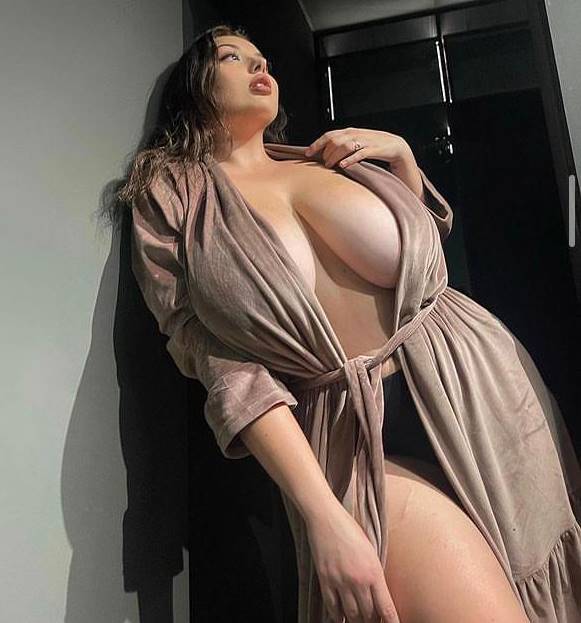 Gaziosmanpaşa Escort Şevval Çılgın Seksi Ateşli Hatun