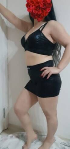 İstanbul Escort Jale İle Göz Alıcı Ateşli Fanteziler